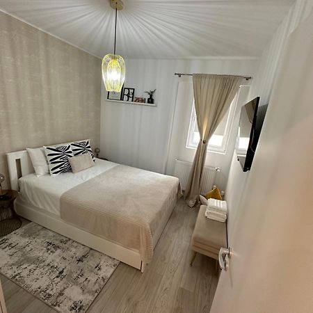 Boutique Apartment Bucharest Exterior photo