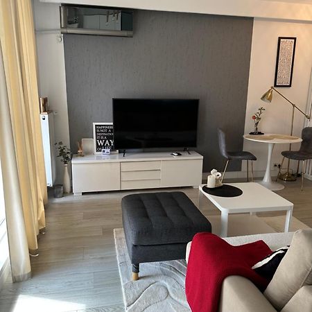 Boutique Apartment Bucharest Exterior photo